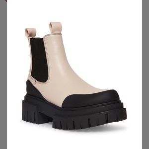Steve Madden boots